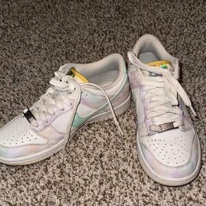 Nike dunks Multicolor Low-Top Sneakers